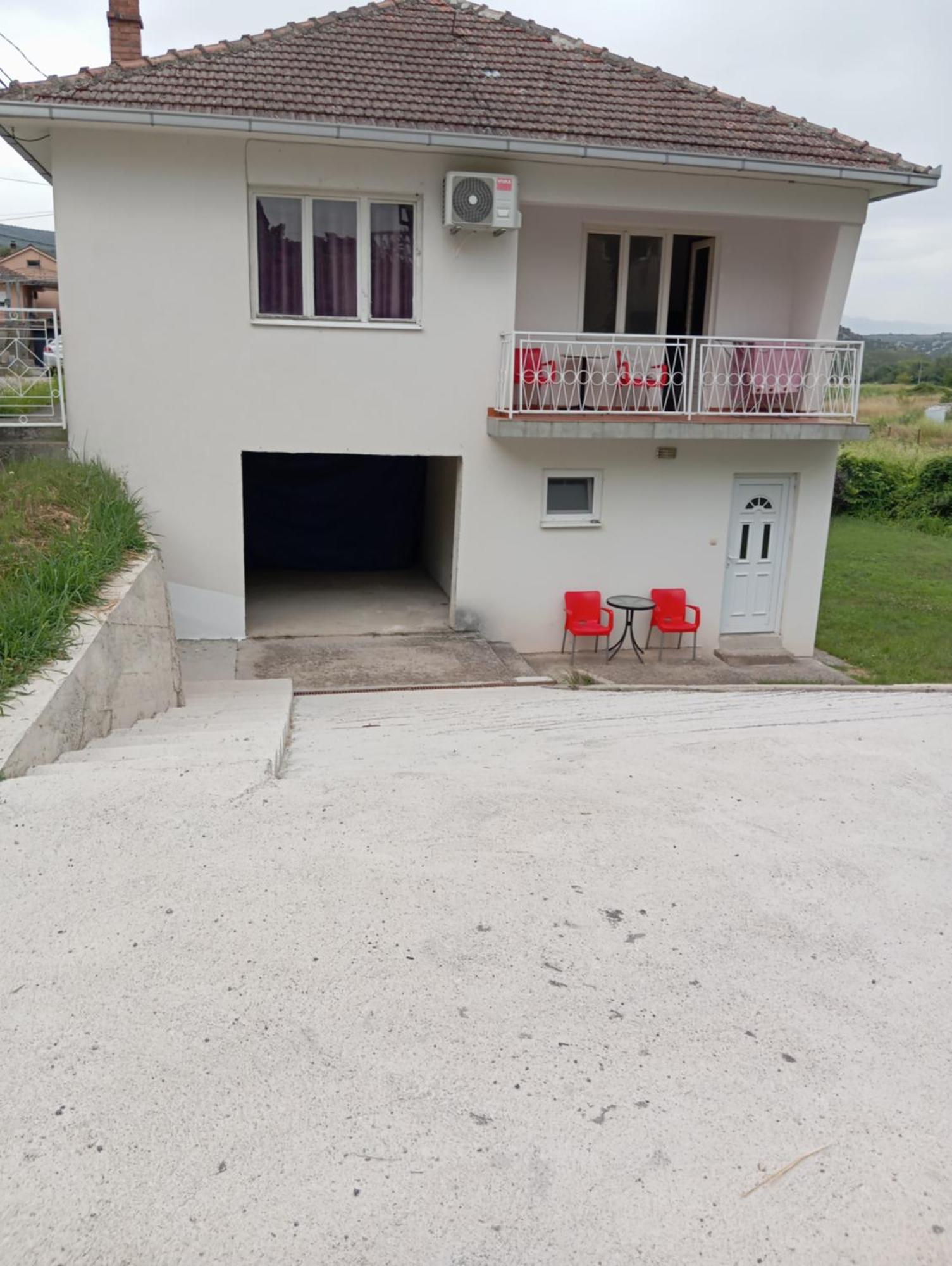 Apartments Suzana ชาพลินา ภายนอก รูปภาพ